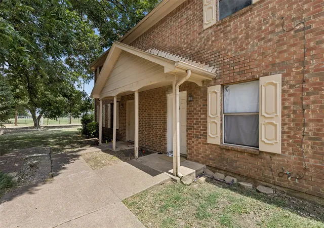 3rd image of 4013 N Garland Ave #1, Garland, TX 75040 | MLS# 21349483