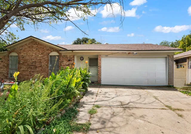 1st image of 1825 Avenue B, Grand Prairie, TX 75051 | MLS# 21351005