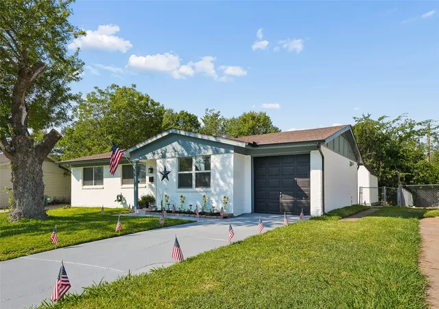 1st image of 2818 Lowell Dr, Irving, TX 75062 | MLS# 21351243