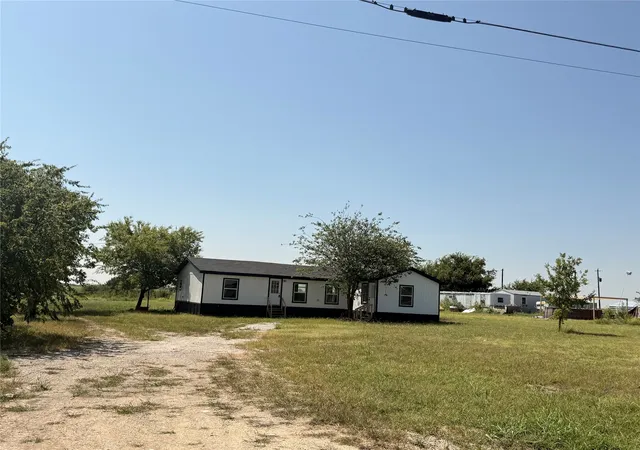 4th image of 240 County Road 2723, Decatur, TX 76234 | MLS# 21351369