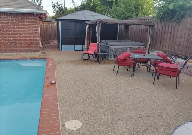 Photo 3 of Single family home for sale at 7916 Marsh Ct, Fort Worth, TX 76123 | MLS# 21348101 | Listing updated on 2026-08-10