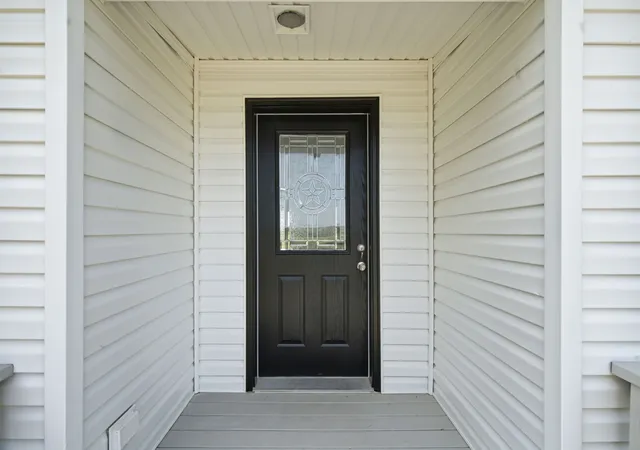 Photo 4 of Sale Pending at 1040 Earp Rd, Springtown, TX 76082 | MLS# 21350721 | Listing updated on 2026-08-30