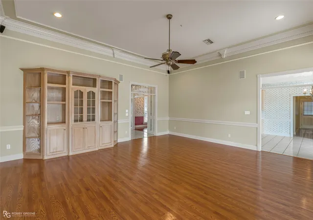 3rd image of 304 Tealwood Dr, Bossier City, LA 71111 | MLS# 21351352