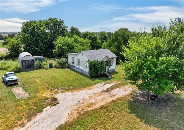 Photo 3 of Single family home for sale at 5976 Fm 1827, Mc Kinney, TX 75071 | MLS# 21350900 | Listing updated on 2026-10-06