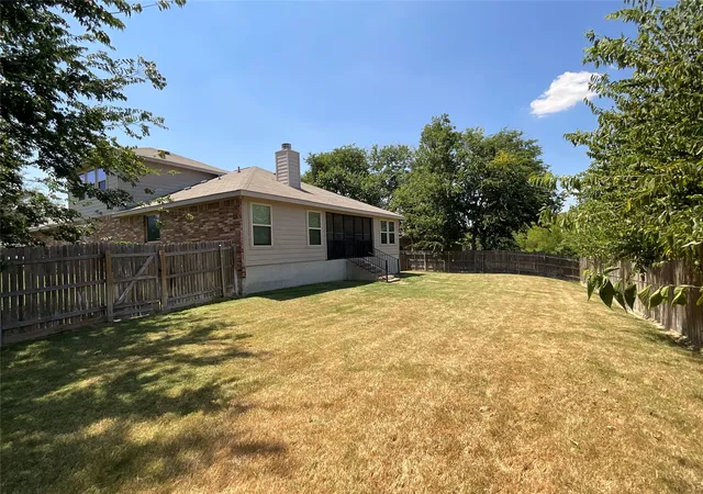 21st image of 225 Woodhaven Trl, Mc Gregor, TX 76657 | MLS# 21314173