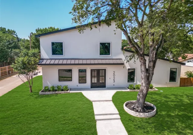 Photo 2 of Single family home for sale at 2023 Cap Rock Dr, Richardson, TX 75080 | MLS# 21349762 | Listing updated on 2026-09-16