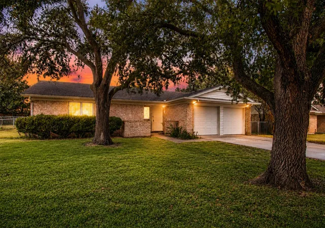 1st image of 1216 Bryant St, Benbrook, TX 76126 | MLS# 21291312
