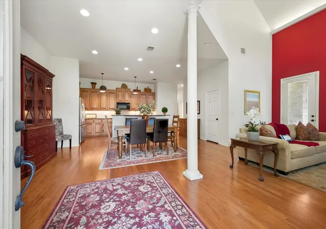 Photo 3 of Townhouse for sale at 6668 Shady Glen Cir, Fort Worth, TX 76132 | MLS# 21349875 | Listing updated on 2026-08-25