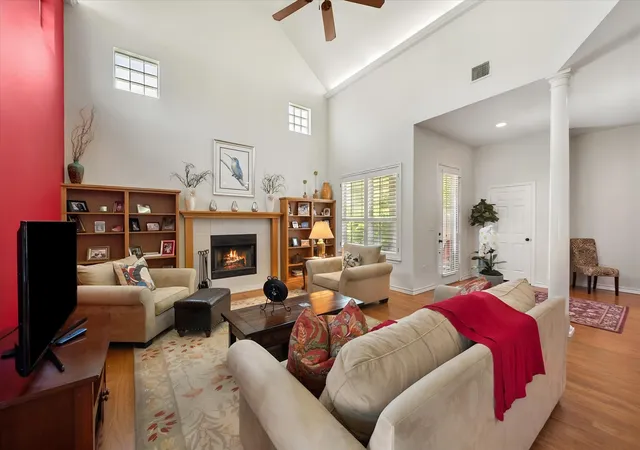Photo 4 of Townhouse for sale at 6668 Shady Glen Cir, Fort Worth, TX 76132 | MLS# 21349875 | Listing updated on 2026-08-25