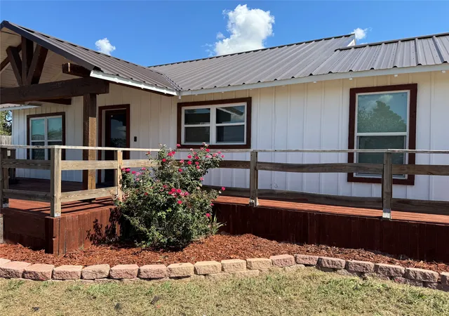 4th image of 1329 County Road 631, Clyde, TX 79510 | MLS# 21348380