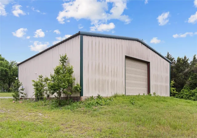 4th image of 1229 County Road 3105 37Acres, Bonham, TX 75418 | MLS# 21351355