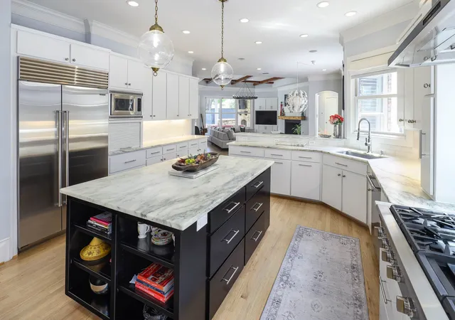 Photo 3 of Mansion for sale at 7820 Bryn Mawr Dr, Dallas, TX 75225 | MLS# 21349404 | Listing updated on 2026-08-30