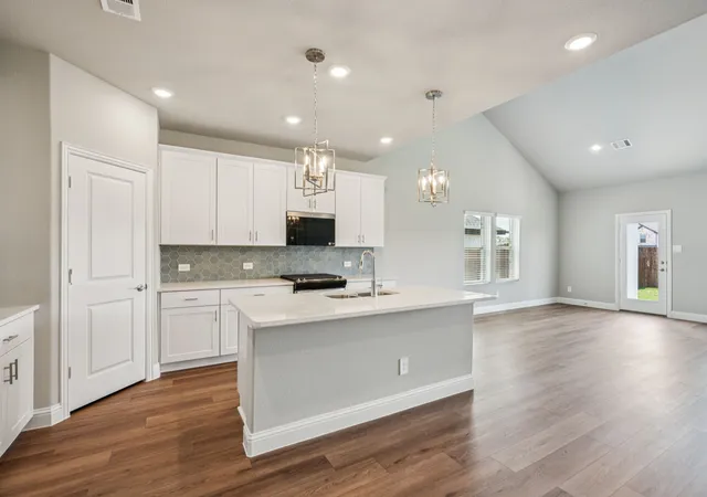 Photo 3 of Sale Pending at 6202 Chickney Dr, Mc Kinney, TX 75071 | MLS# 21350898 | Listing updated on 2026-08-24