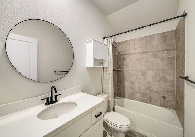 5th image of 1528 Grassy Knoll Trl, Little Elm, TX 76227 | MLS# 21351432