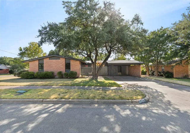 Photo 3 of Sale Pending at 8805 Rolling Rock Ln, Dallas, TX 75238 | MLS# 21345187 | Listing updated on 2026-08-21