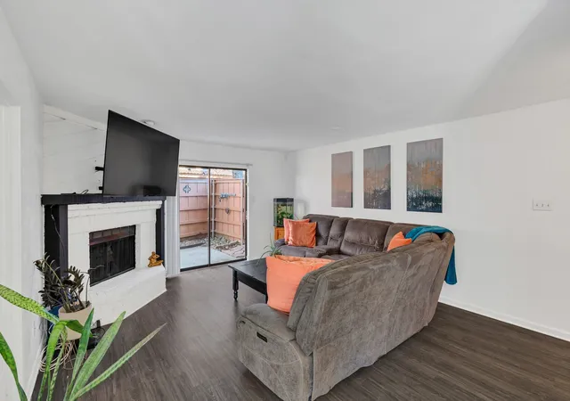 3rd image of 2503 Tierra #1, Irving, TX 75038 | MLS# 21351500
