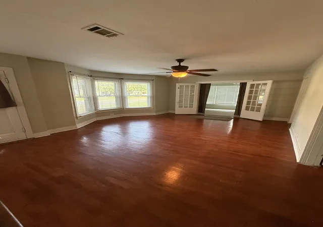 8th image of 1108 S Travis St, Sherman, TX 75090 | MLS# 21351518