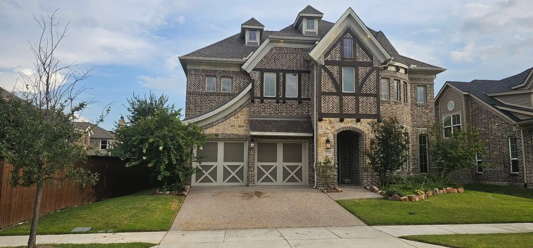 Photo 1 of Single family home for sale at 620 Oglethorpe Ln, Savannah, TX 76227 | MLS# 21350729 | Listing updated on 2026-10-19
