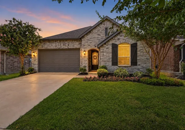 Photo 1 of Single family home for sale at 1916 Outpost Creek Ln, Aubrey, TX 76227 | MLS# 21325575 | Listing updated on 2026-10-08
