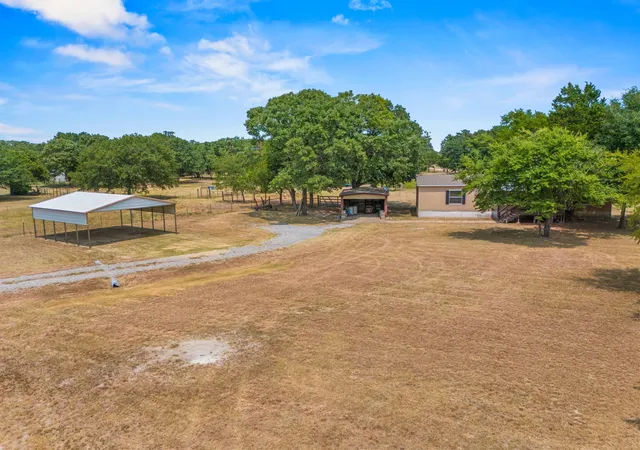 Photo 3 of Manufactured home for sale at 1250 Brooks Ln, Kaufman, TX 75142 | MLS# 21351097 | Listing updated on 2026-09-16