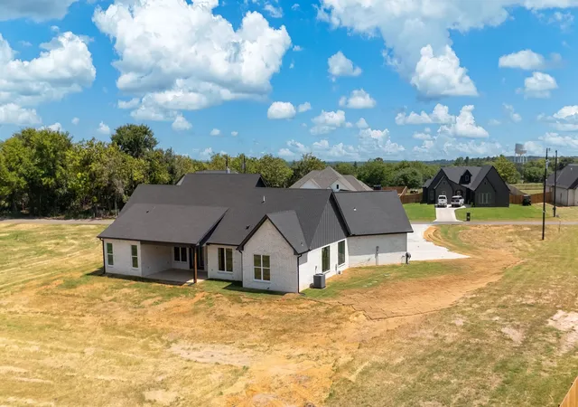 3rd image of 15703 County Road 436, Lindale, TX 75771 | MLS# 21351609