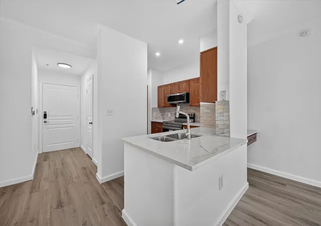5th image of 330 E Las Colinas Blvd E, Irving, TX 75039