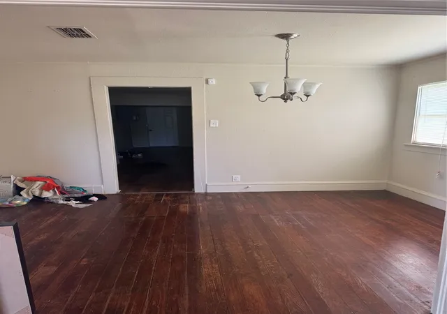 3rd image of 1217 Verbena St, Fort Worth, TX 76104 | MLS# 21344041