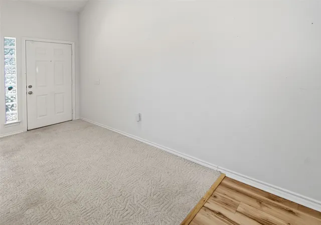 5th image of 937 Heather Ct, Weatherford, TX 76086 | MLS# 21347996