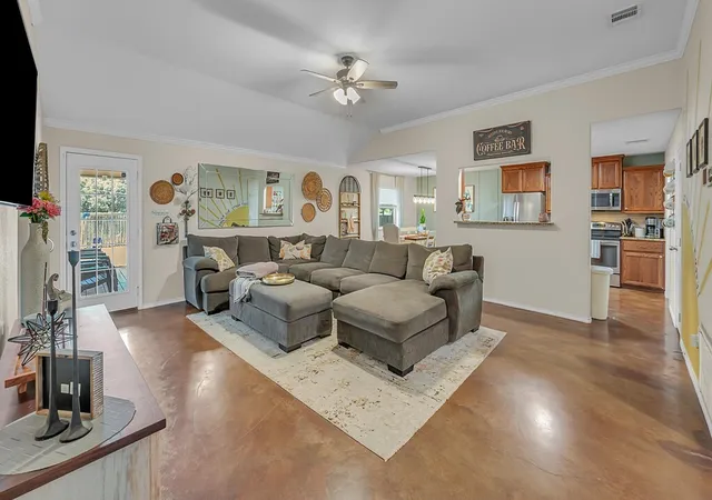 Photo 3 of Single family home for sale at 213 Woodlands Blvd, Waco, TX 76705 | MLS# 21331438 | Listing updated on 2026-08-21