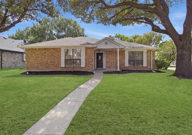 1st image of 4017 Knights Bridge Dr, Rowlett, TX 75088 | MLS# 21349272