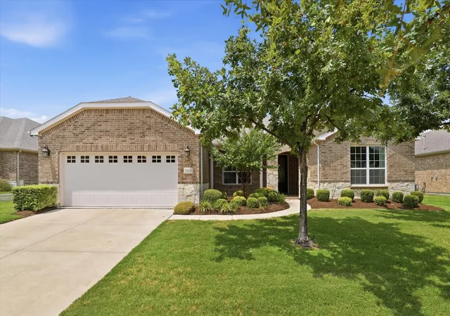 2nd image of 2464 Island View Dr, Frisco, TX 75036 | MLS# 21350978
