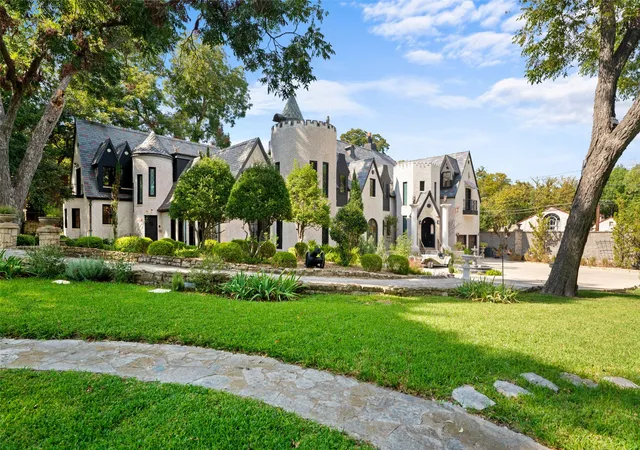 2nd image of 6941 Gaston Ave, Dallas, TX 75214 | MLS# 21351722