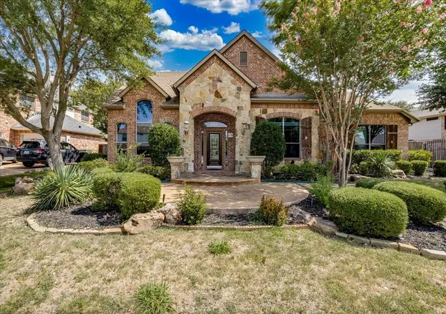Photo 2 of Single family home for sale at 626 Waters Edge Wy, Murphy, TX 75094 | MLS# 21350609 | Listing updated on 2026-08-08