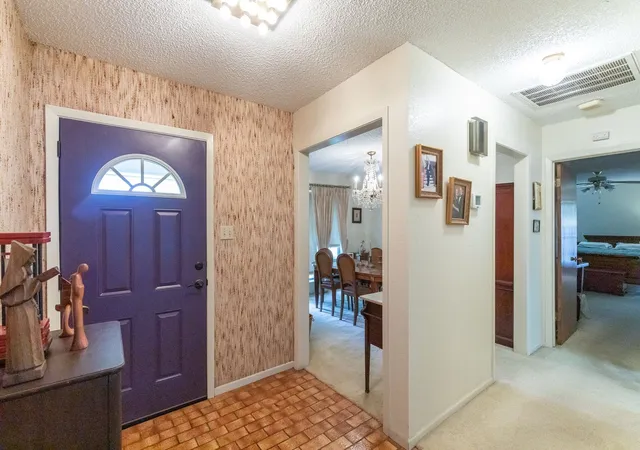 Photo 3 of Sale Pending at 1809 Lytle Shores Dr, Abilene, TX 79602 | MLS# 21351733 | Listing updated on 2026-08-21