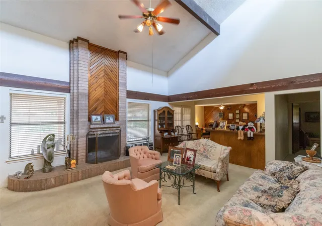 Photo 4 of Sale Pending at 1809 Lytle Shores Dr, Abilene, TX 79602 | MLS# 21351733 | Listing updated on 2026-08-21