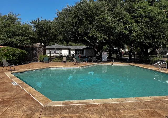 Photo 3 of Townhouse for sale at 13552 Waterfall Wy, Dallas, TX 75240 | MLS# 21341017 | Listing updated on 2026-09-17
