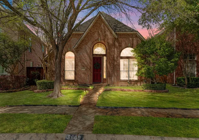 22nd image of 8609 Old Oak Dr, Irving, TX 75063 | MLS# 21351774