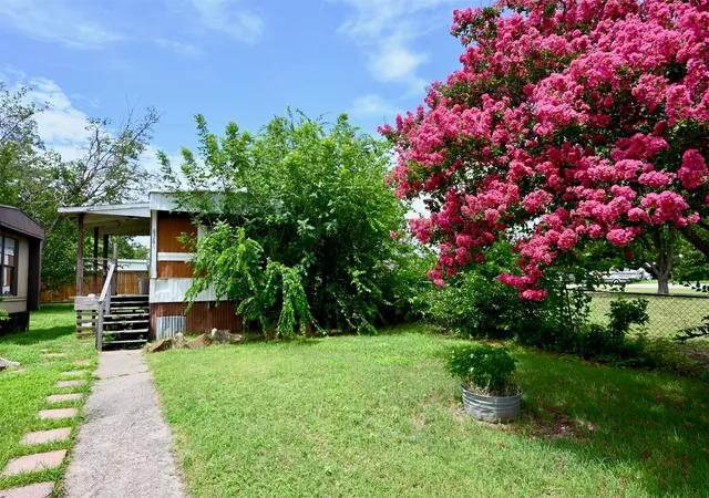 Photo 3 of Manufactured home for sale at 4362 Sunset Cir, The Colony, TX 75056 | MLS# 21323462 | Listing updated on 2026-08-07
