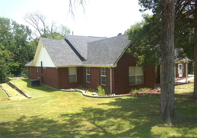 Photo 3 of Single family home for sale at 610 S Lillis Ln, Denison, TX 75020 | MLS# 21350527 | Listing updated on 2026-08-06