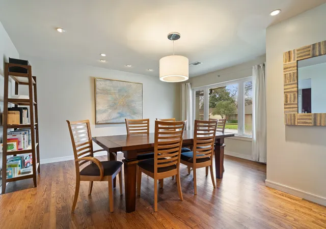 2nd image of 7418 Fenton Dr, Dallas, TX 75231 | MLS# 21349391