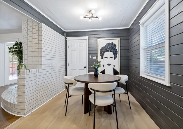 3rd image of 8605 Shagrock Ln, Dallas, TX 75238 | MLS# 21348326