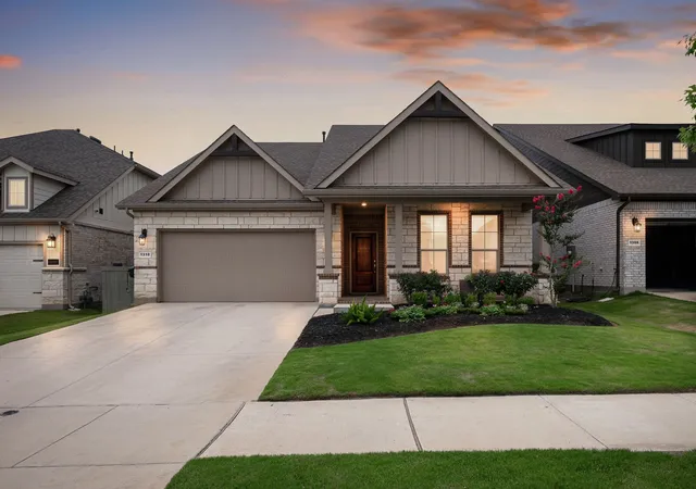 Photo 1 of Single family home for sale at 1310 Trailblazer Wy, Justin, TX 76247 | MLS# 21349811 | Listing updated on 2026-10-06