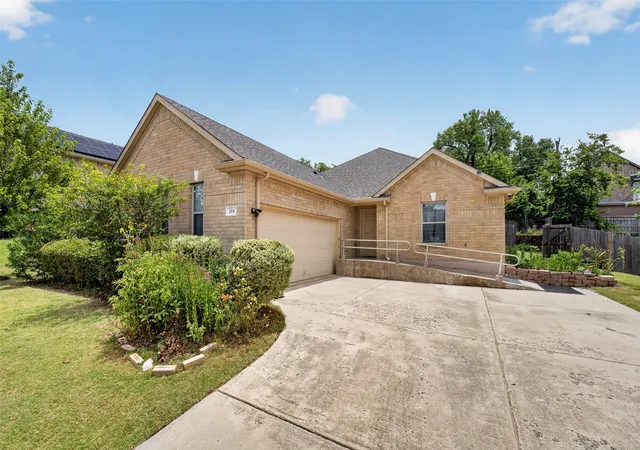 2nd image of 119 Matamoros St, Grand Prairie, TX 75051 | MLS# 21335213