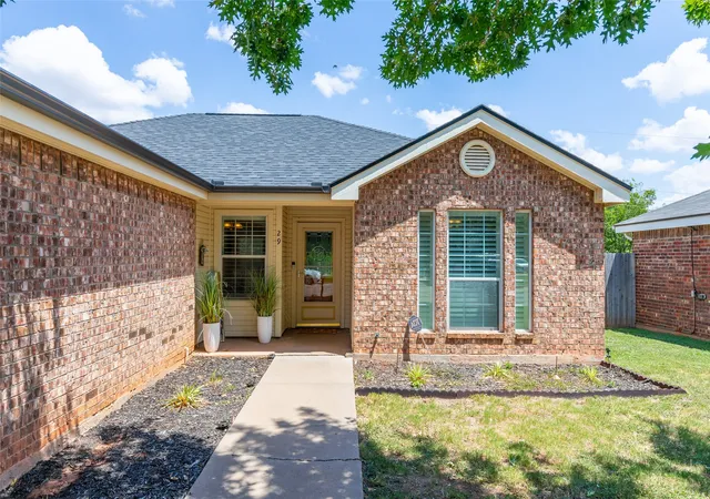 3rd image of 29 Woodcock Cir, Abilene, TX 79605 | MLS# 21349621