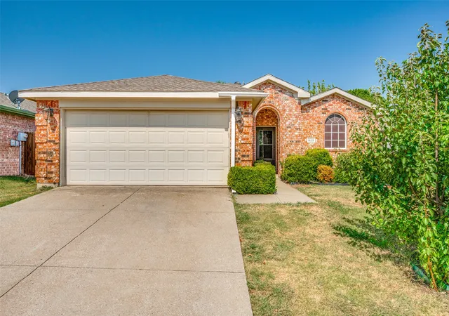 Photo 2 of Single family home for sale at 525 Port O Conner Dr, Little Elm, TX 75068 | MLS# 21351925 | Listing updated on 2026-08-07
