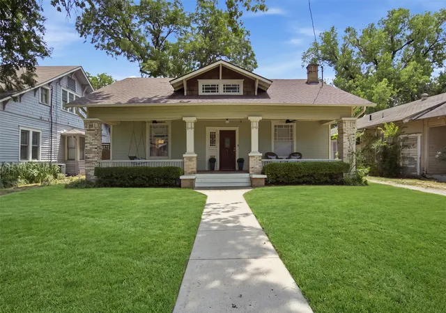 2nd image of 4626 Sycamore St, Dallas, TX 75204 | MLS# 21351079