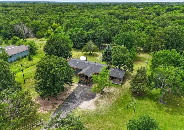 2nd image of 9238 Hays Cir, Quinlan, TX 75474 | MLS# 21351972