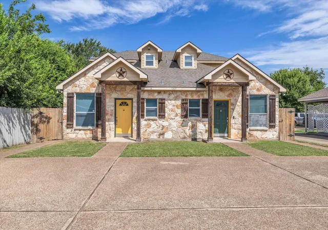 Photo 1 of Multi family home for sale at 1309 Wood Ave, Waco, TX 76706 | MLS# 21349239 | Listing updated on 2026-10-04