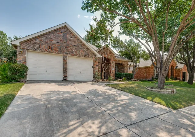 Photo 2 of Single family home for sale at 2006 Old York Dr, Keller, TX 76248 | MLS# 21351987 | Listing updated on 2026-10-04