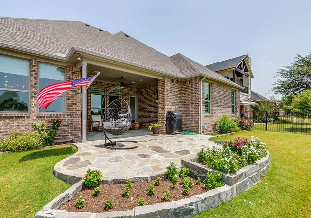 Photo 3 of Single family home for sale at 12409 Eagle Narrows Dr, Fort Worth, TX 76179 | MLS# 21351254 | Listing updated on 2026-09-17